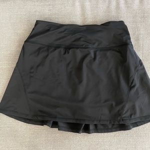 Black workout skirt